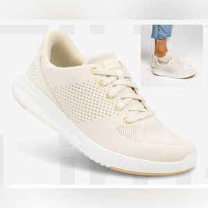 KIZIK Women's Lima Size 8.5 Shoe - White Cream